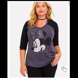 TORRID DISNEY MINNIE MOUSE RAGLAN TEE SIZE 2